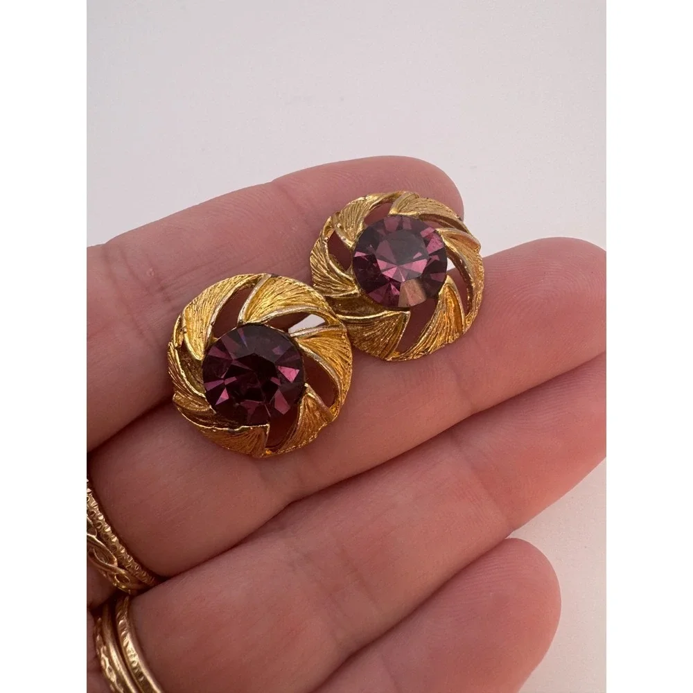 Vintage Brutalist Cufflinks Mid Century Gold Tone Swirl Purple Rhinestone